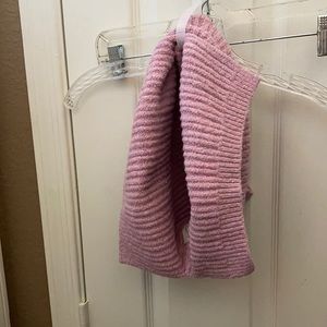 FINAL MARKDOWN NWT universal threads neck warmer